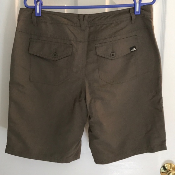 North Face Womens hiking shorts - Picture 3 of 5